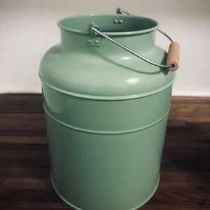 Home Decor - Vintage-style Tin Jug - Green 9.5”